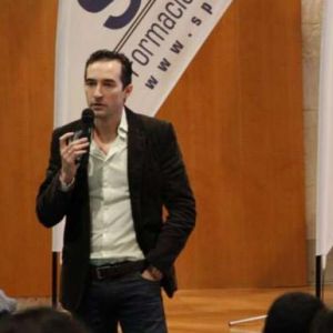Víctor Arufe Giráldez